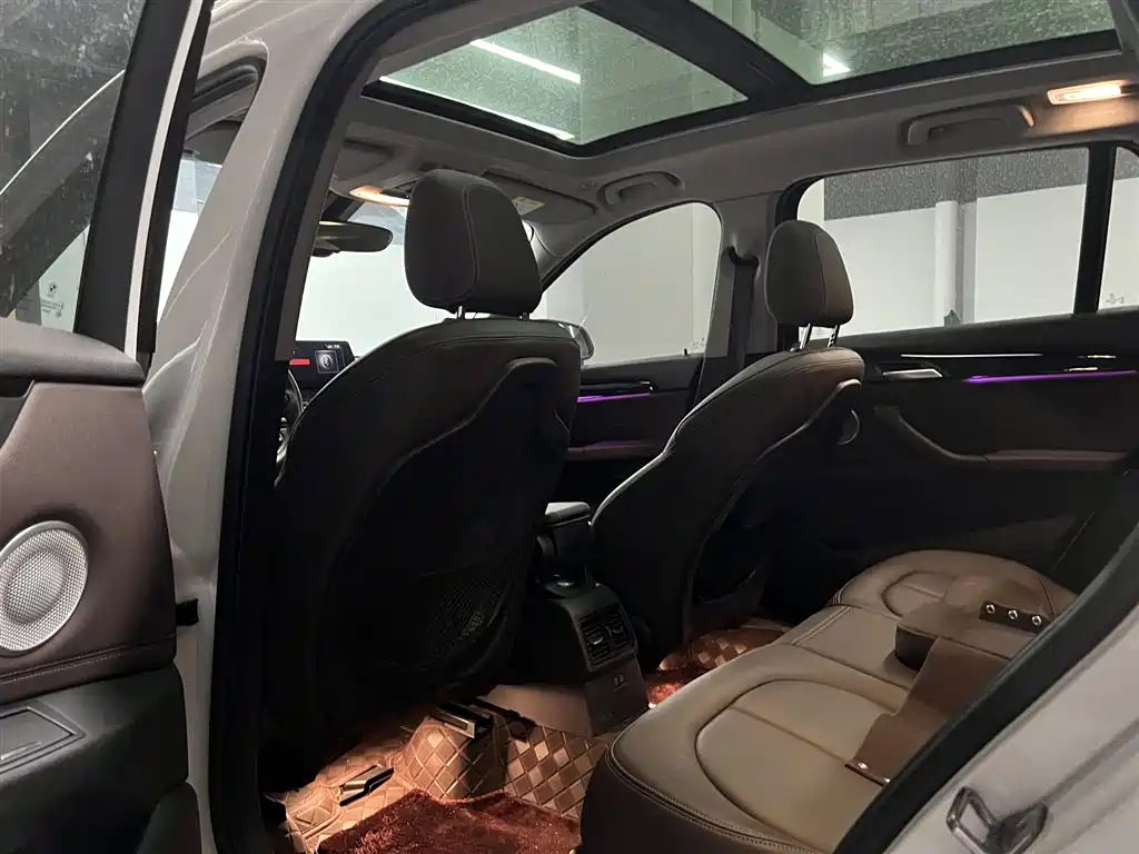BMW BMW X1 2021 sDrive25Li Leading Edition 2021 - thumbnail 5