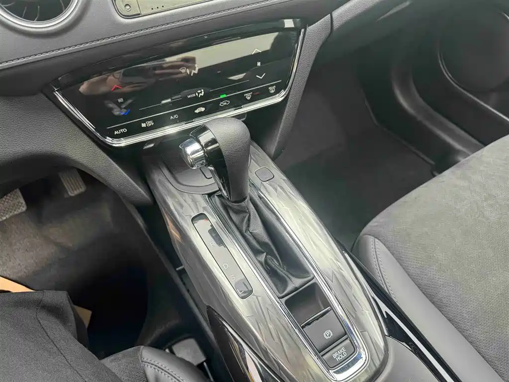 Honda Honda XR-V 2021 220TURBO CVT Comfort Edition 2022 - thumbnail 15