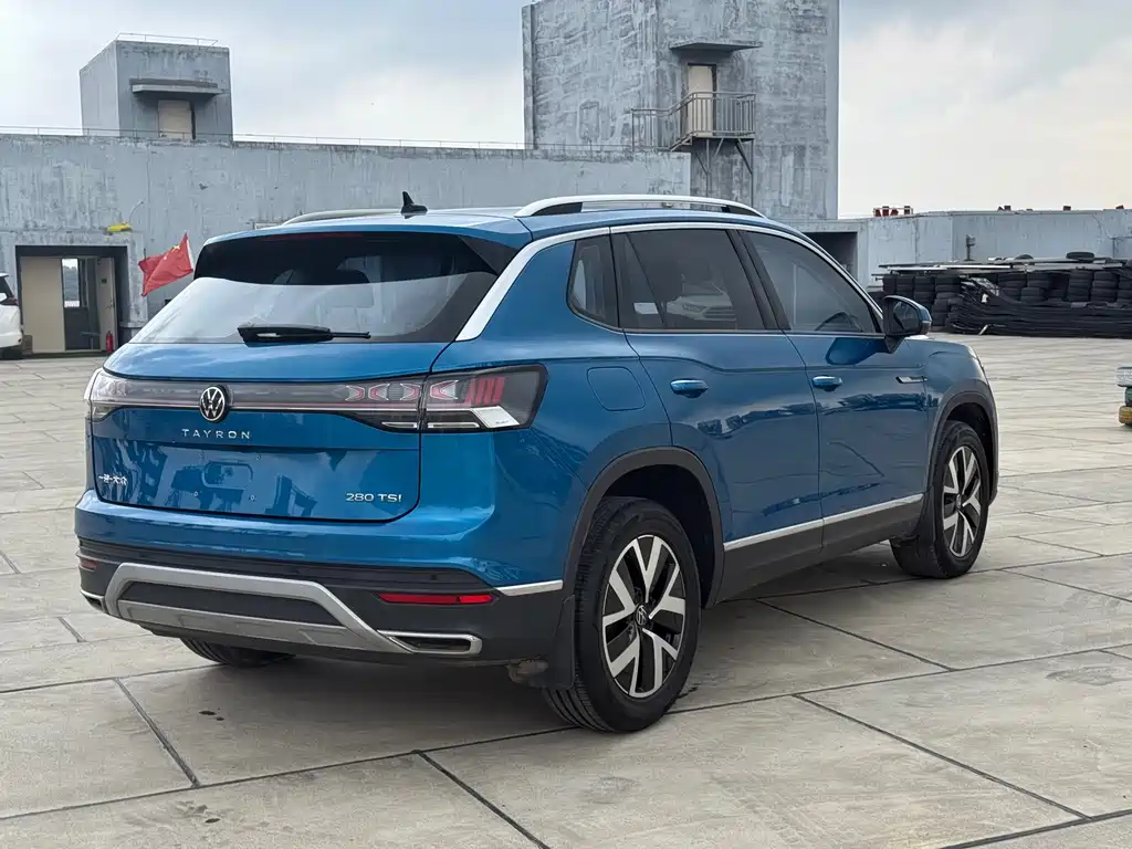 Volkswagen Tayron GTE Plug-in Hybrid 2023 280TSI Luxury Plus Advanced Edition 2022 - thumbnail 5
