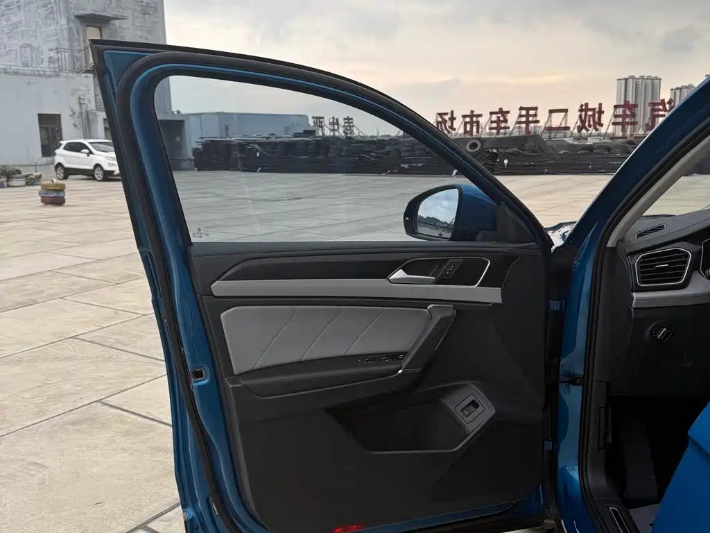 Volkswagen Tayron GTE Plug-in Hybrid 2023 280TSI Luxury Plus Advanced Edition 2022 - thumbnail 15