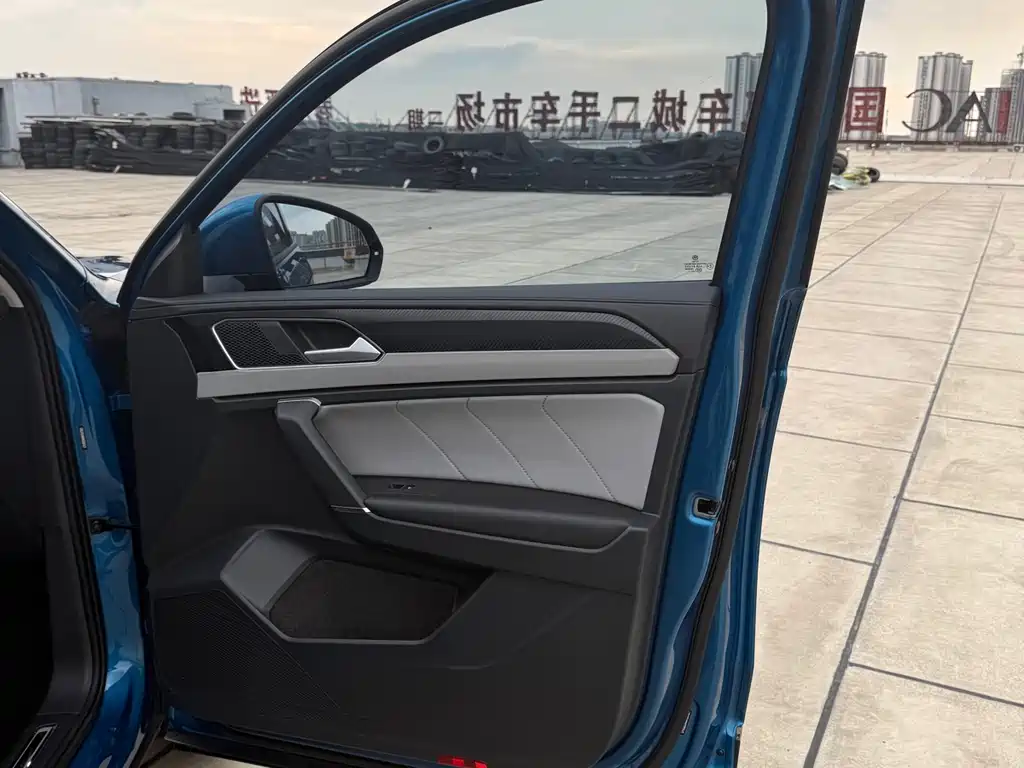 Volkswagen Tayron GTE Plug-in Hybrid 2023 280TSI Luxury Plus Advanced Edition 2022 - thumbnail 22