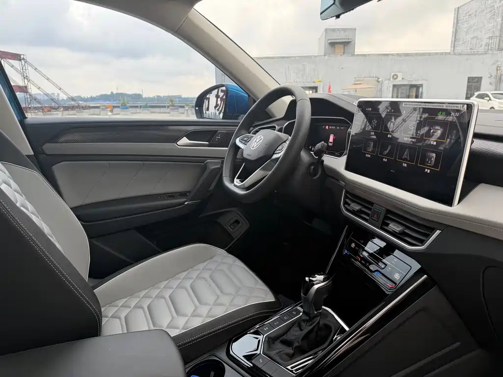 Volkswagen Tayron GTE Plug-in Hybrid 2023 280TSI Luxury Plus Advanced Edition 2022 - thumbnail 23