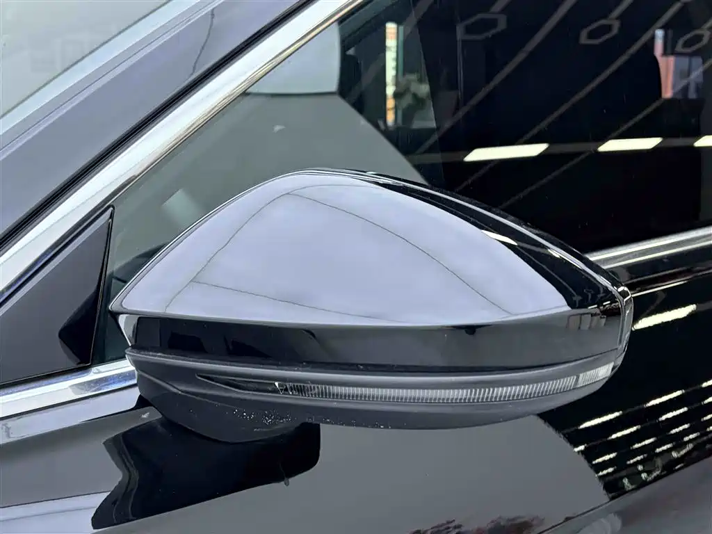 Audi Audi A6L 2019 40 TFSI Luxury Elegant 2019 - thumbnail 25
