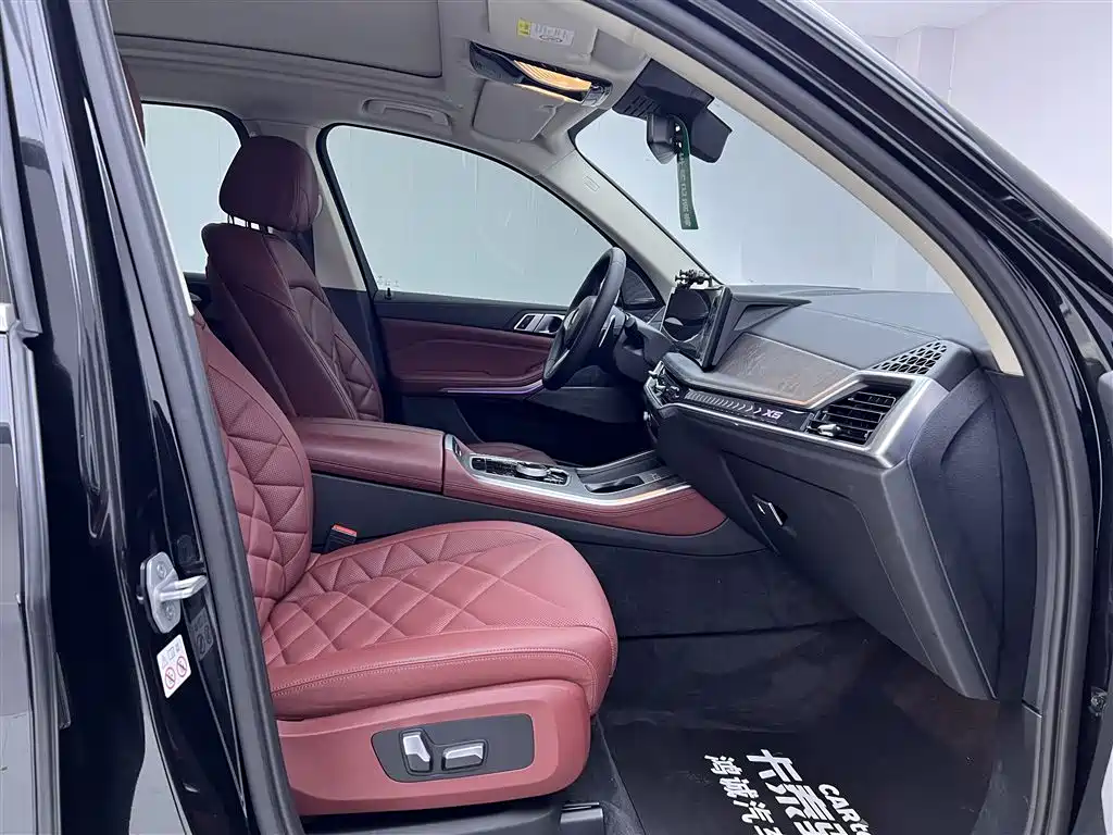 BMW BMW X5 2023 xDrive 30Li M Sport Package 2024 - thumbnail 19