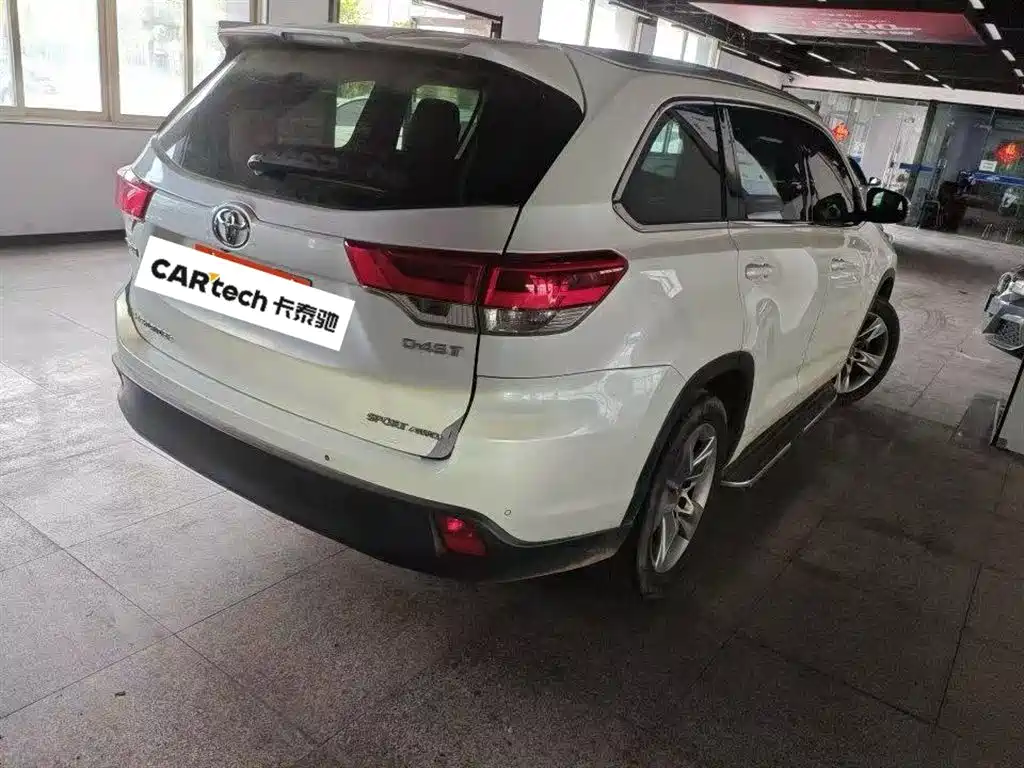 Toyota Highlander 2020 2.0T AWD Million Edition 7-seater 2020 - thumbnail 4
