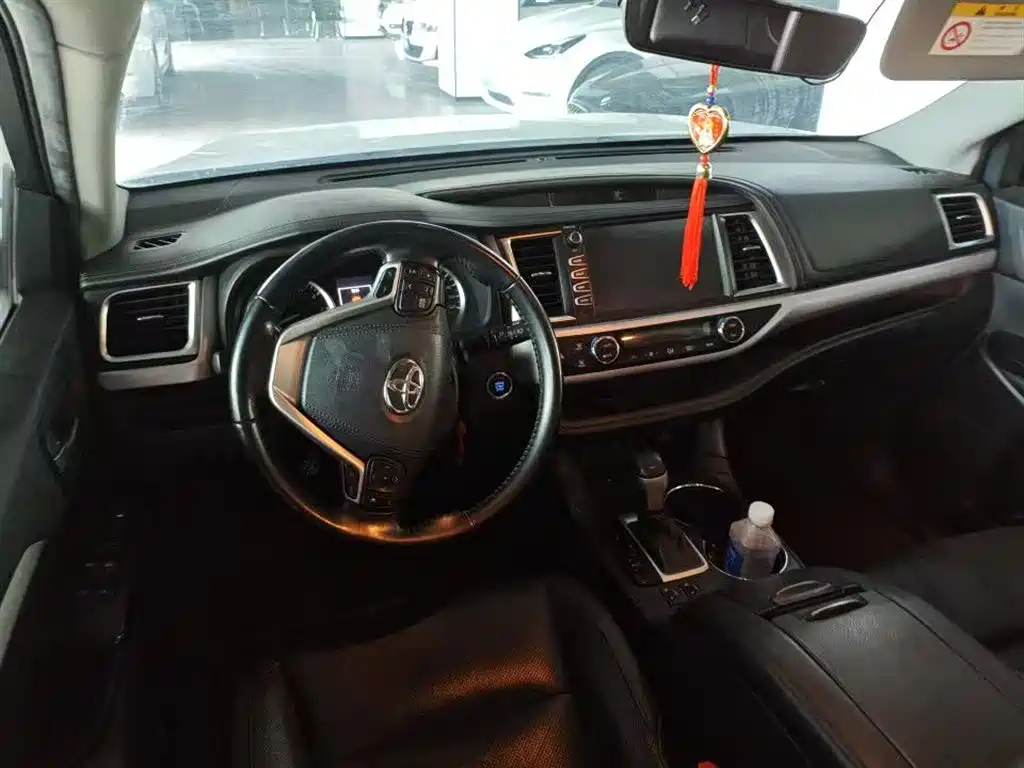 Toyota Highlander 2020 2.0T AWD Million Edition 7-seater 2020 - thumbnail 6