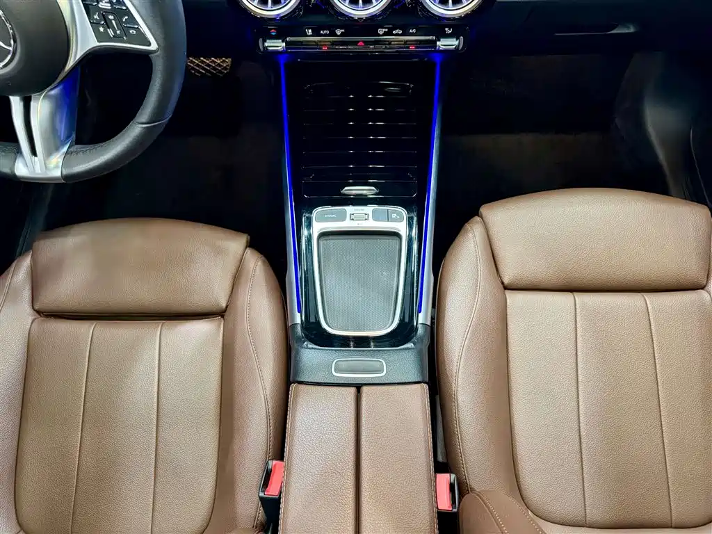 Mercedes-Benz Mercedes-Benz GLB 2024 GLB 220 Fashion Edition 2024 - thumbnail 30