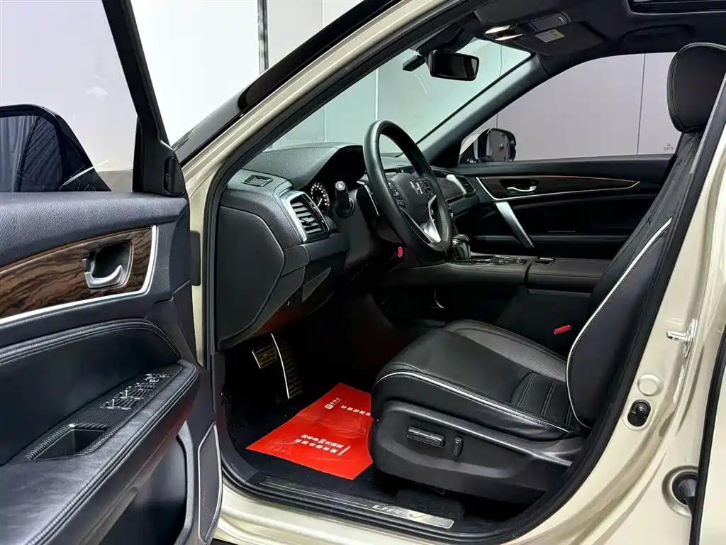 Honda Honda UR-V 2018 - thumbnail 11