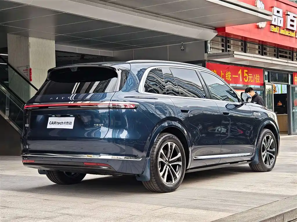 AITO AITO M7 2026 EREV Max AWD 6-Seater (192-Line LiDAR) 2025 - thumbnail 4