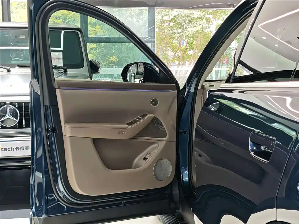 AITO AITO M7 2026 EREV Max AWD 6-Seater (192-Line LiDAR) 2025 - thumbnail 15