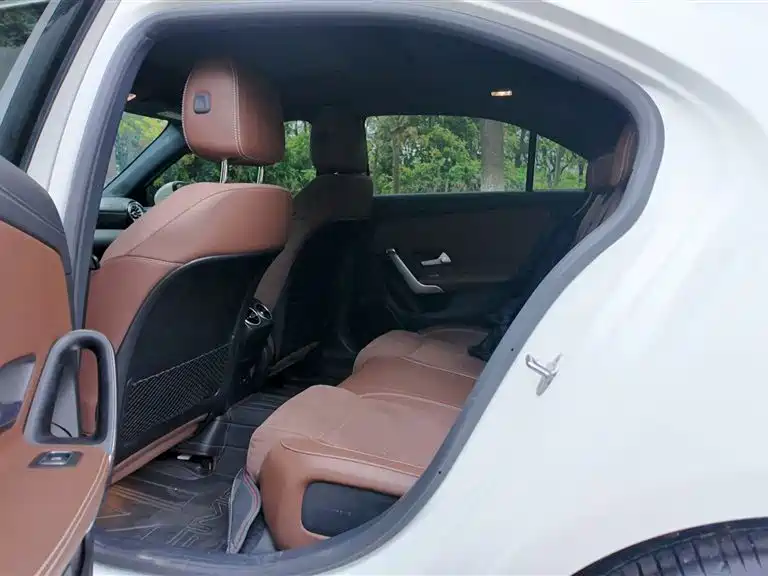 Mercedes-Benz Mercedes-Benz A-Class 2023 A 200 L Fashion Edition 2023 - thumbnail 11