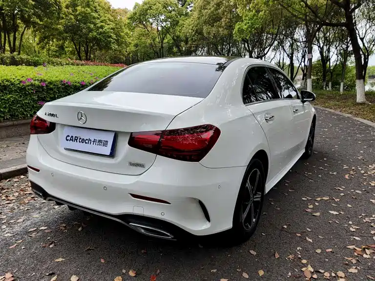 Mercedes-Benz Mercedes-Benz A-Class 2023 A 200 L Fashion Edition 2023 - thumbnail 12