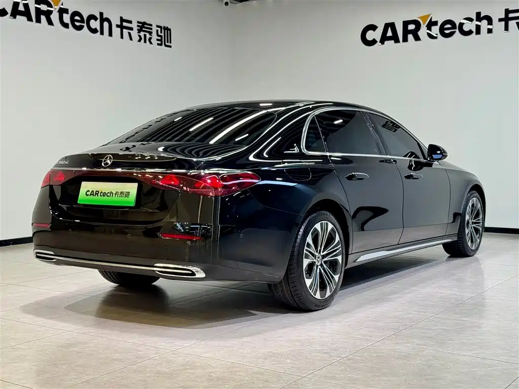 Mercedes-Benz Mercedes-Benz E-Class 2024 E 350 e L Plug-in Hybrid Sedan 2025 - thumbnail 4