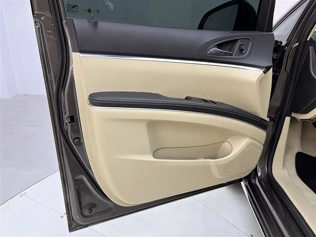 Buick Buick GL8 2023 Facelift Land Business Class Luxury 2025 - thumbnail 17