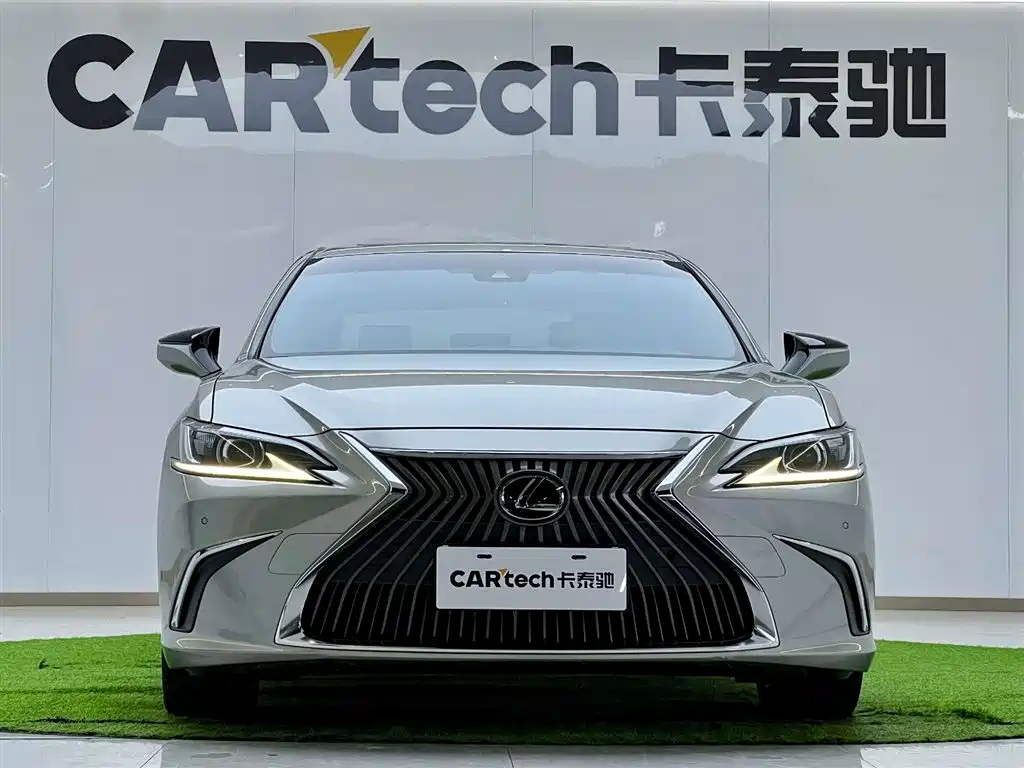 Lexus Lexus ES 2020 200 Excellence Edition 2021 - thumbnail 2