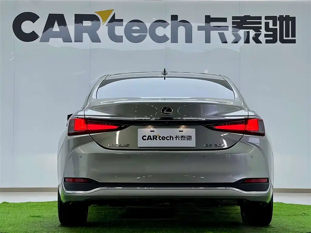 Lexus Lexus ES 2020 200 Excellence Edition 2021 - thumbnail 3