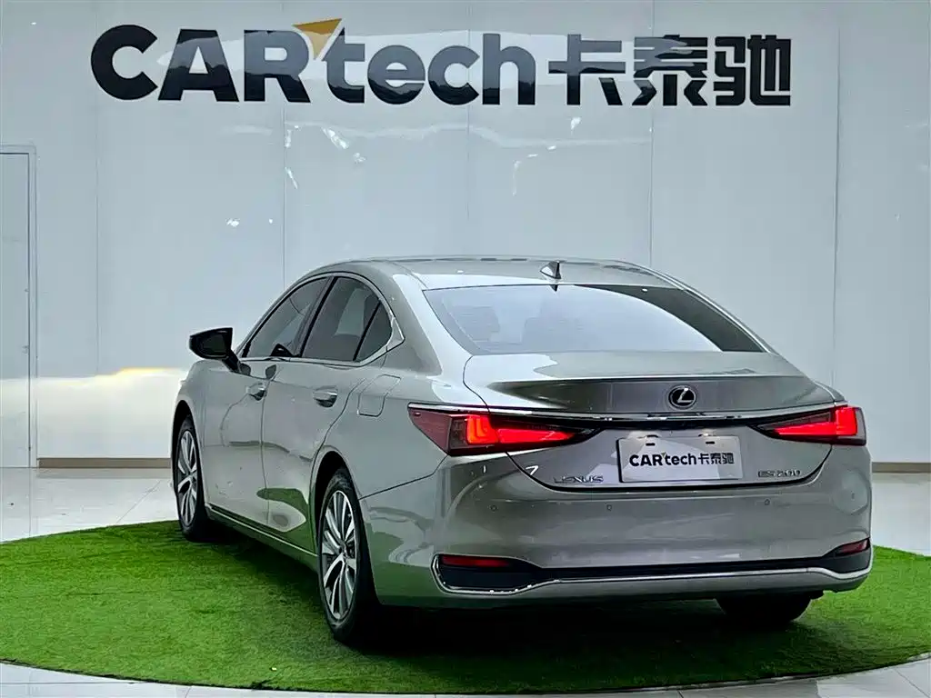 Lexus Lexus ES 2020 200 Excellence Edition 2021 - thumbnail 4