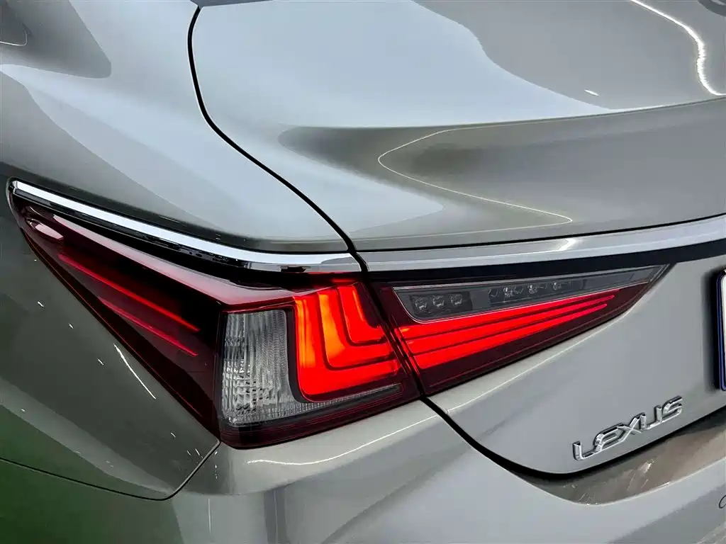 Lexus Lexus ES 2020 200 Excellence Edition 2021 - thumbnail 7