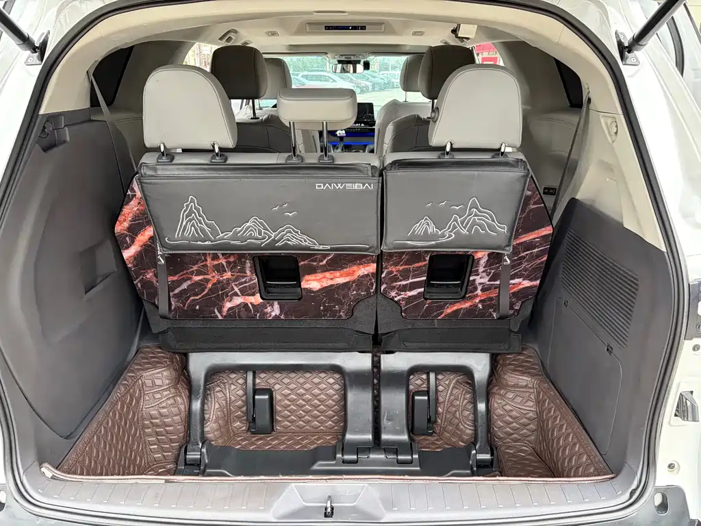 Toyota Granvia 2024 2.5L Hybrid Luxury Edition 2024 - thumbnail 19