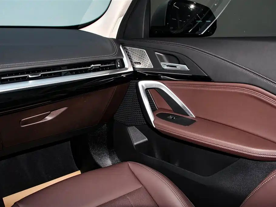 BMW BMW X1 2023 sDrive25Li X Design Package 2024 - thumbnail 24