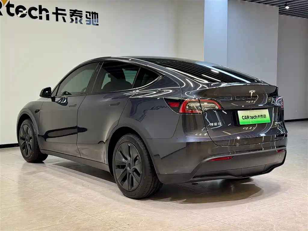 Tesla Model Y 2024 Rear-Wheel Drive 2025 - thumbnail 7