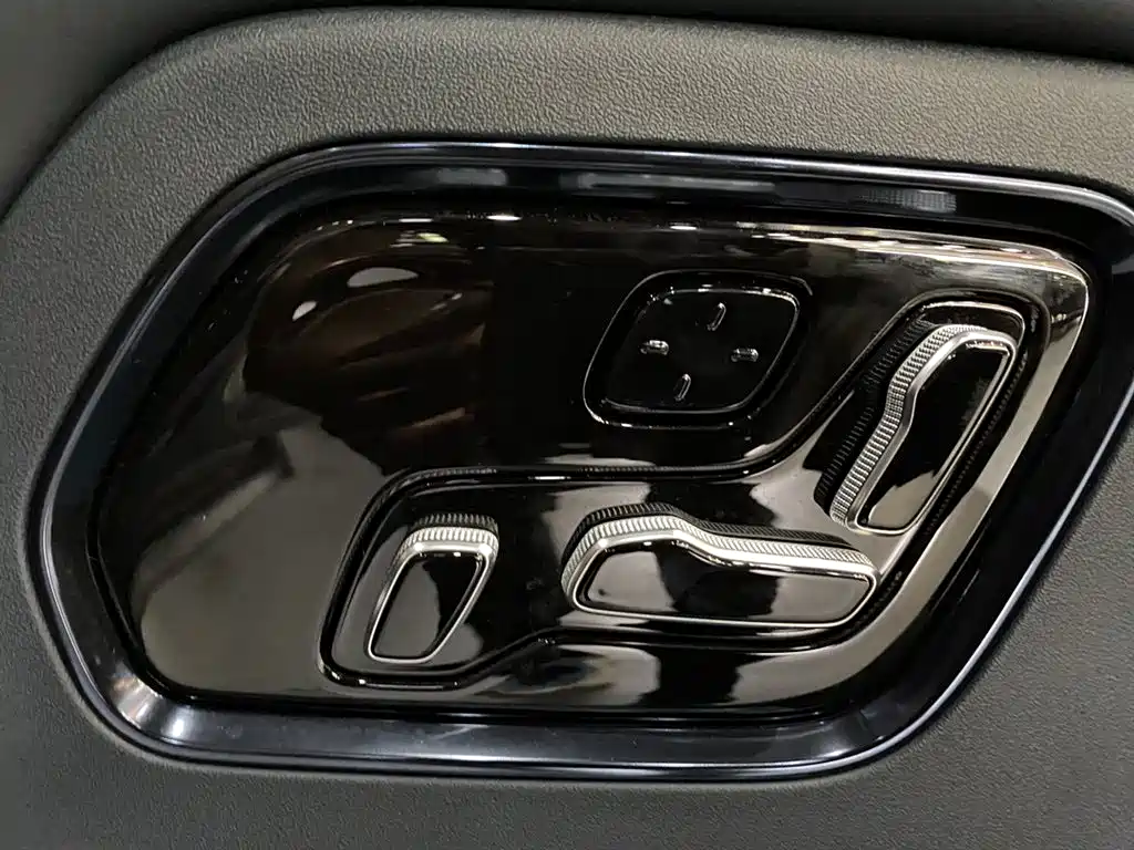 Zeekr Zeekr 9X 2025 Obsidian Black Edition 70kWh 2026 - thumbnail 9
