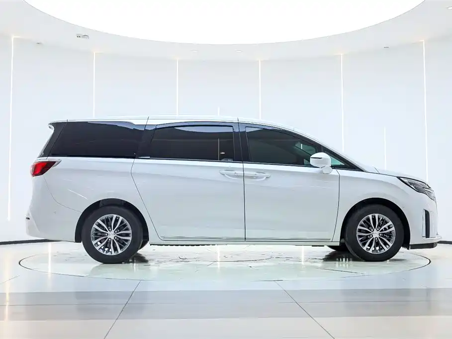 Buick Buick GL8 2023 ES Land Business Class Premium 2023 - thumbnail 4