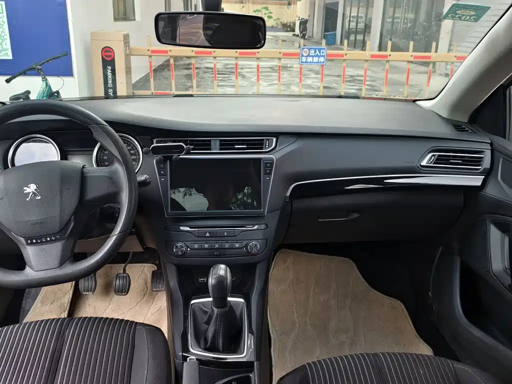 Peugeot Peugeot 408 2014 1.8L Manual Leading Edition 2016 - thumbnail 10