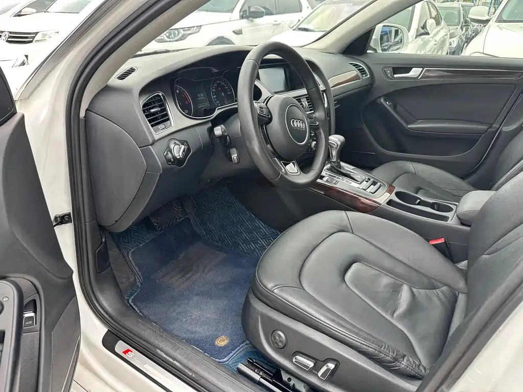 Audi Audi A4L 2013 35 TFSI Automatic Comfort 2014 - thumbnail 2