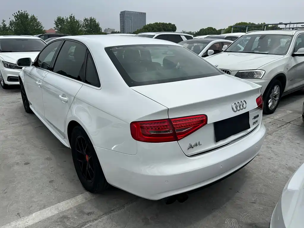 Audi Audi A4L 2013 35 TFSI Automatic Comfort 2014 - thumbnail 12