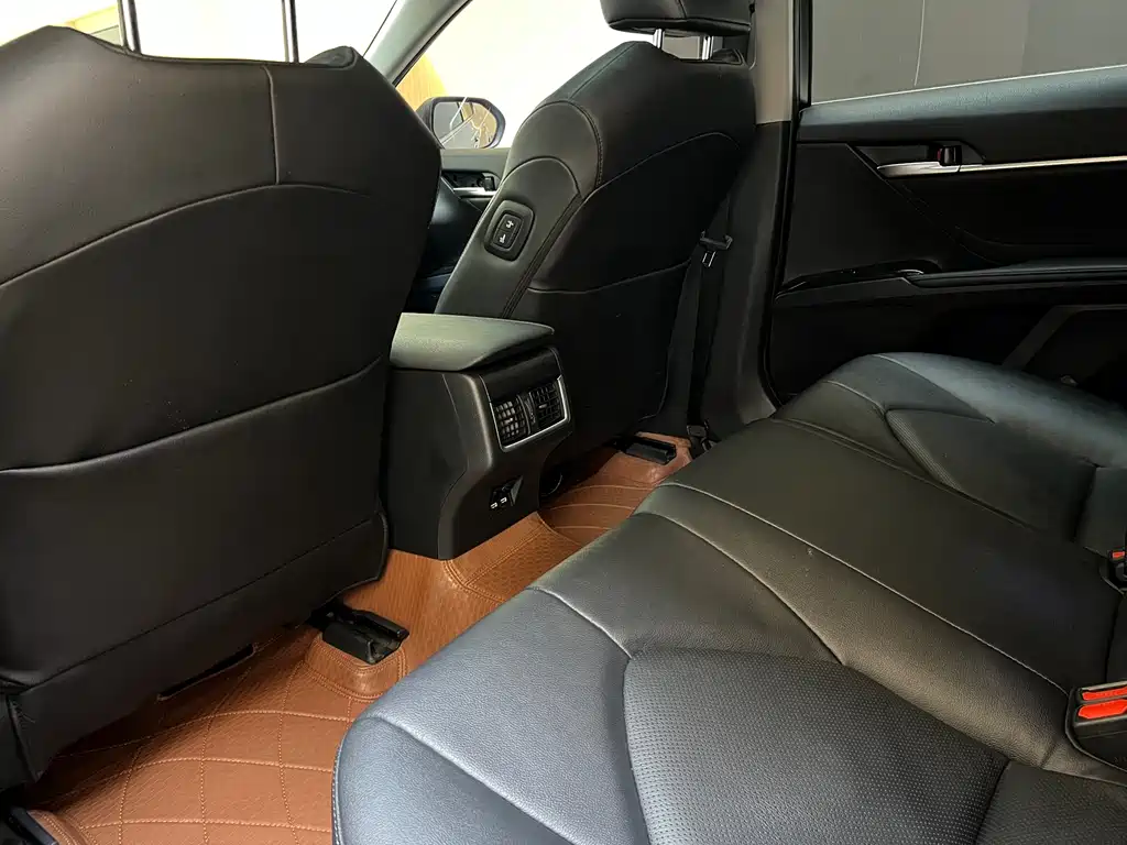 Toyota Camry 2021 2.0G Luxury Edition 2022 - thumbnail 16
