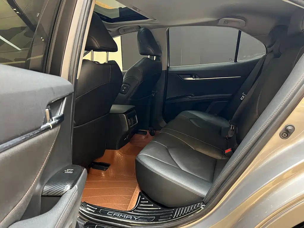 Toyota Camry 2021 2.0G Luxury Edition 2022 - thumbnail 17