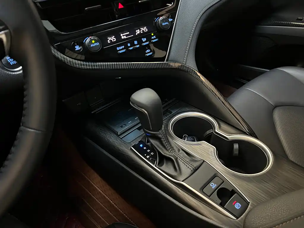 Toyota Camry 2021 2.0G Luxury Edition 2022 - thumbnail 19