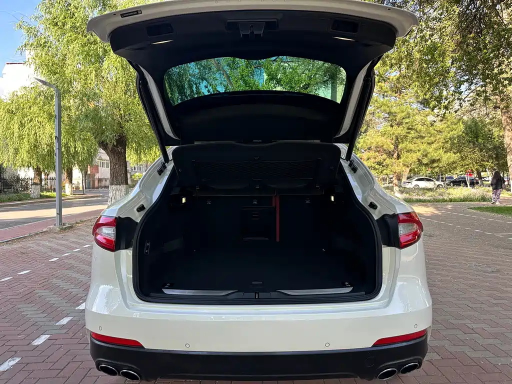 Maserati Maserati Levante 2016 3.0T Standard 2017 - thumbnail 13