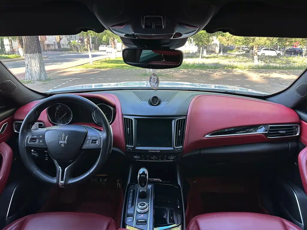 Maserati Maserati Levante 2016 3.0T Standard 2017 - thumbnail 28