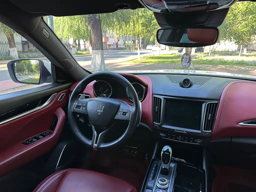 Maserati Maserati Levante 2016 3.0T Standard 2017 - thumbnail 29