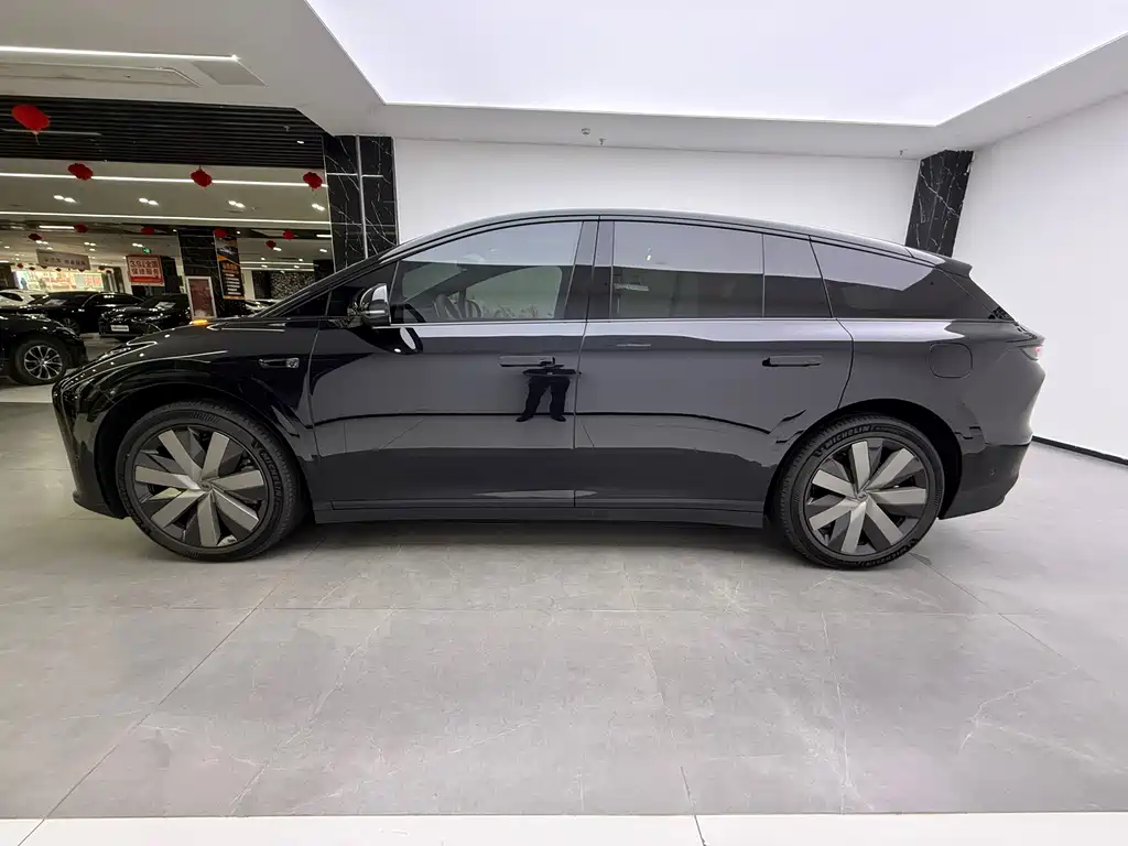 Li Auto Li Auto i6 2025 AWD Standard Edition 2026 - thumbnail 5