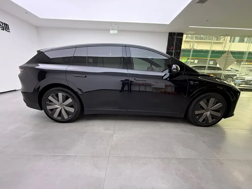 Li Auto Li Auto i6 2025 AWD Standard Edition 2026 - thumbnail 6