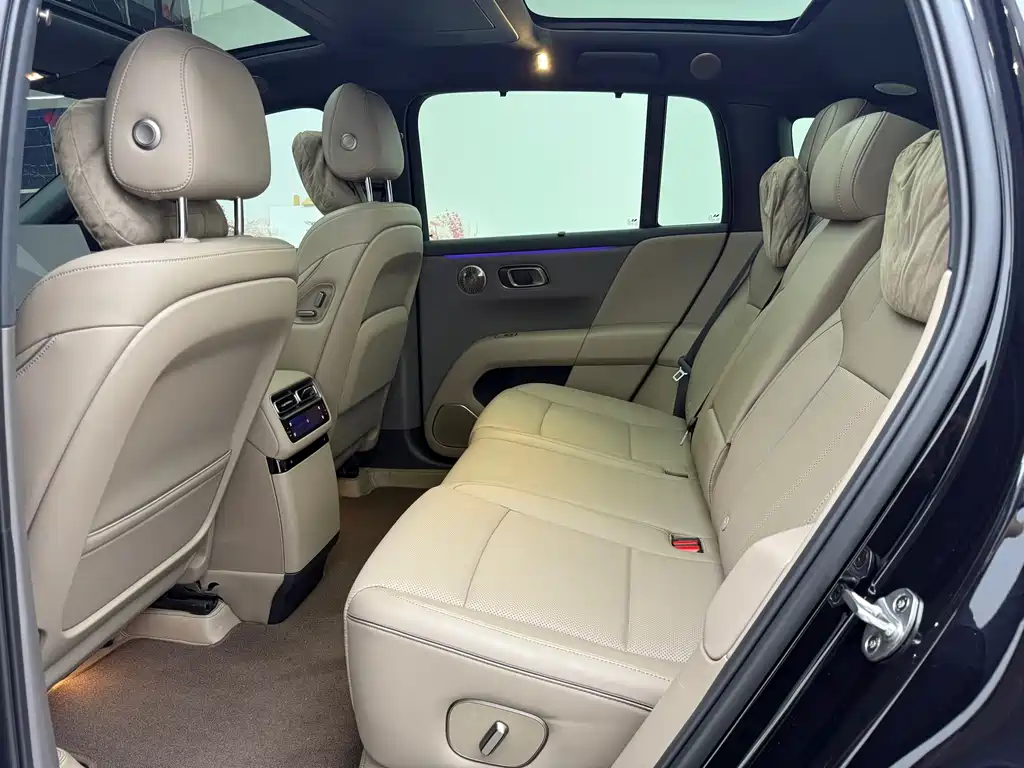 Li Auto Li Auto i6 2025 AWD Standard Edition 2026 - thumbnail 14