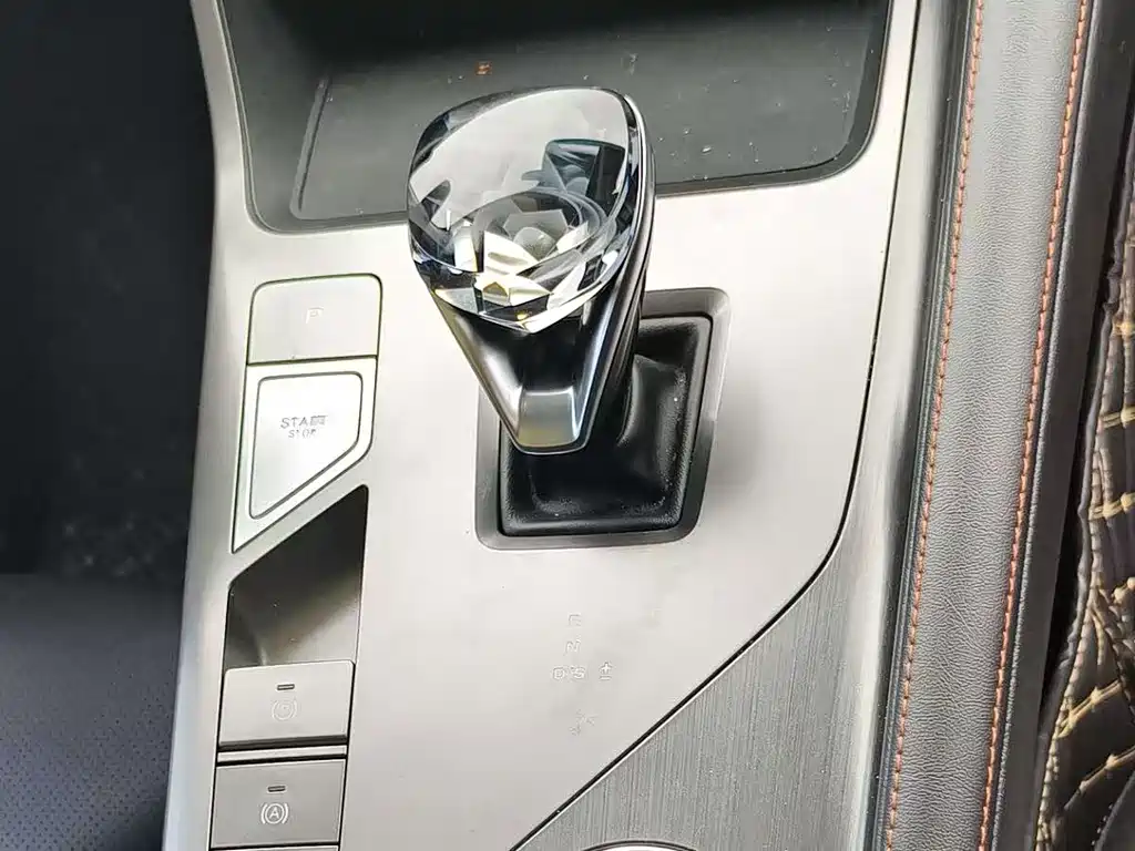 Roewe Roewe RX5 2023 1.5T Comfort Edition 2023 - thumbnail 14
