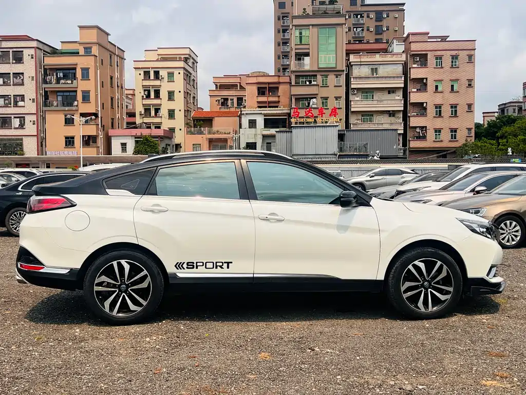 Venucia Venucia T90 2017 2.0L CVT Zhishang Edition 2018 - thumbnail 4