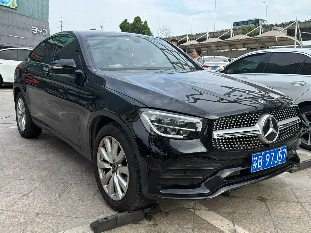 Mercedes-Benz Mercedes-Benz GLC Coupe 2020 GLC 260 4MATIC Coupe SUV 2021 - thumbnail 3