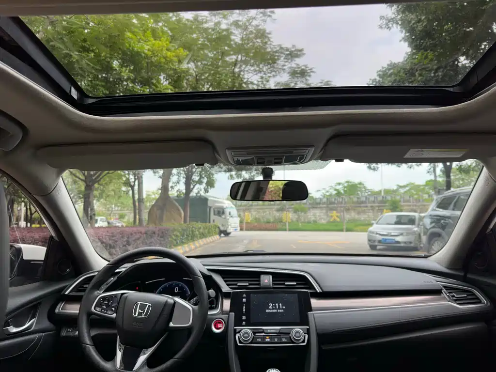 Honda Honda Civic 2019 220TURBO Manual Sport Edition China V 2021 - thumbnail 17