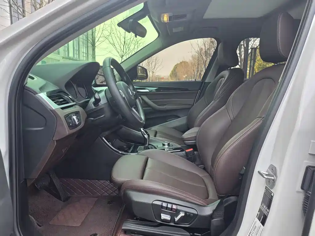 BMW BMW X1 2021 sDrive20Li Premium 2022 - thumbnail 4