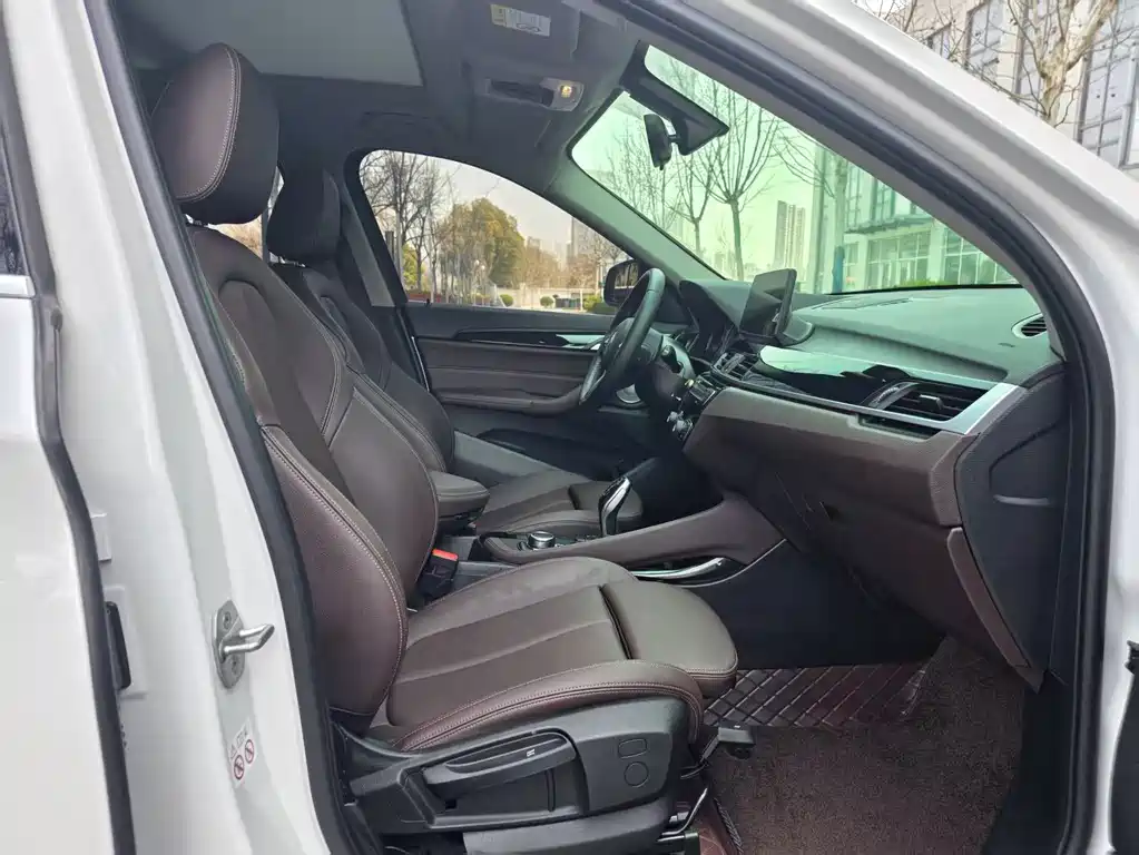 BMW BMW X1 2021 sDrive20Li Premium 2022 - thumbnail 6