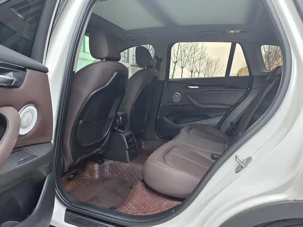 BMW BMW X1 2021 sDrive20Li Premium 2022 - thumbnail 7