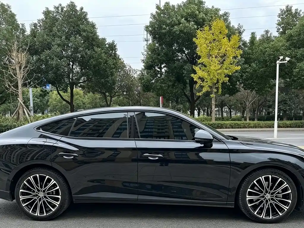 MG MG7 2023 model 1.5T DCT Zhimei Shuxiang Edition 2023 - thumbnail 5