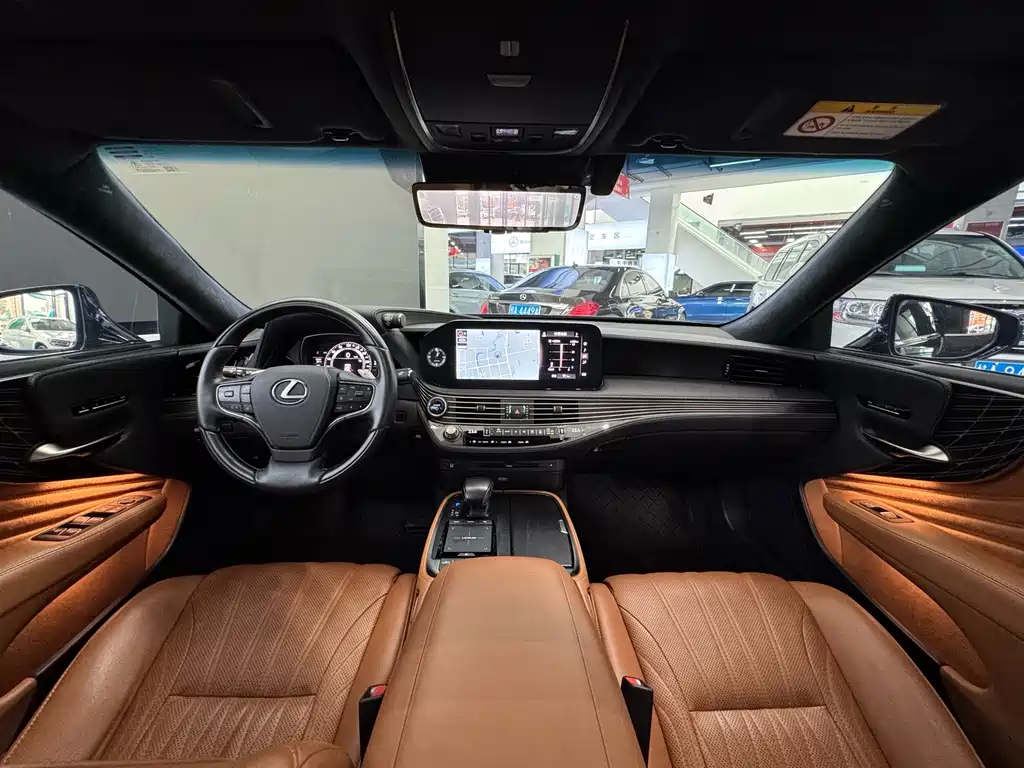 Lexus Lexus LS 500h Executive Edition 2021 - thumbnail 8