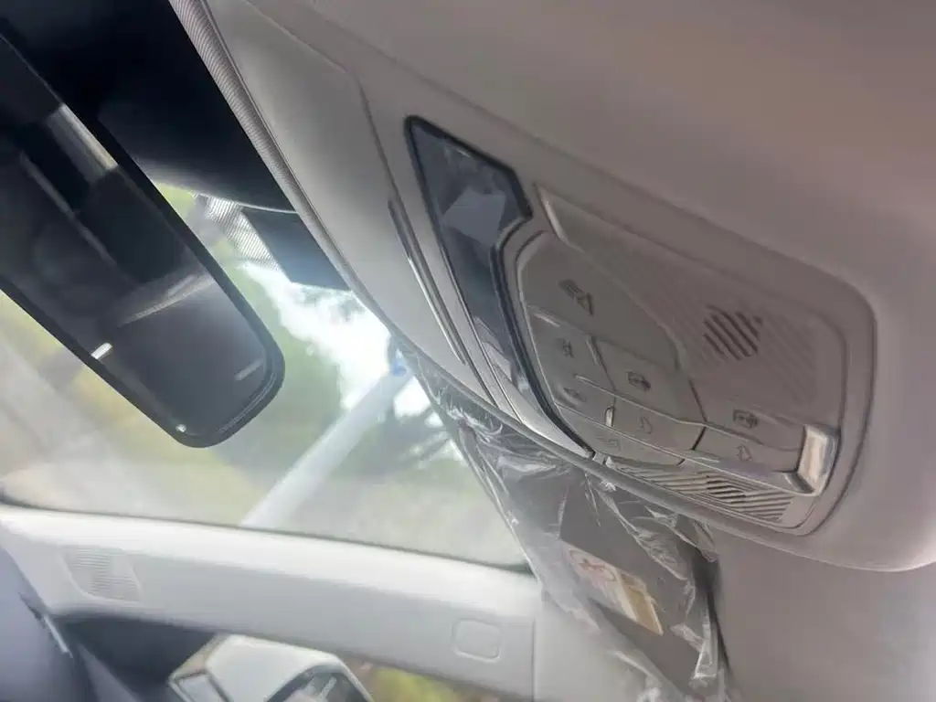 Bestune Bestune B70 2021 1.5T Automatic Lexiang Edition 2021 - thumbnail 12