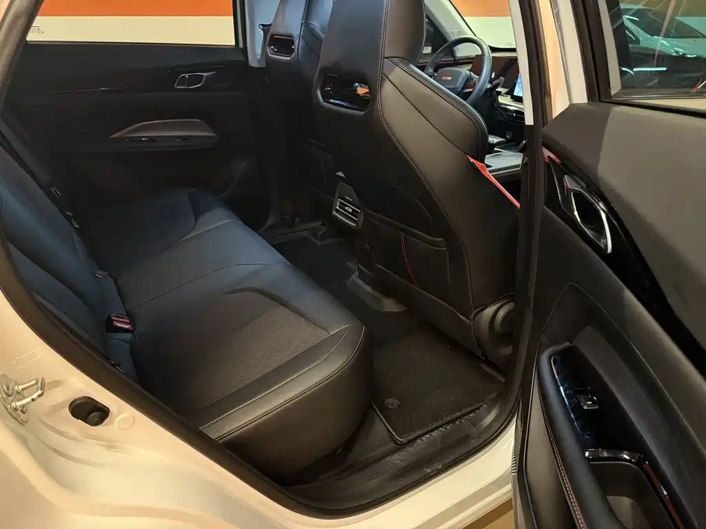Changan Oshan Changan Oshan Z6 2022 Blue Whale 1.5T DCT Zhixiang 2023 - thumbnail 8